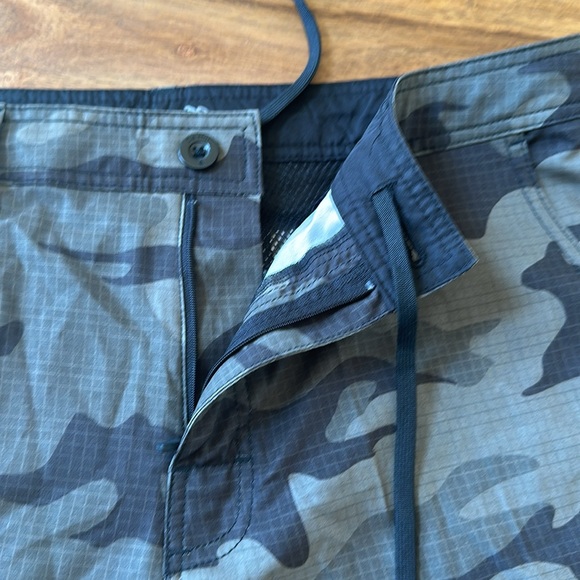 Men’s DAHUI camo swim trunks 34 - Picture 4 of 12
